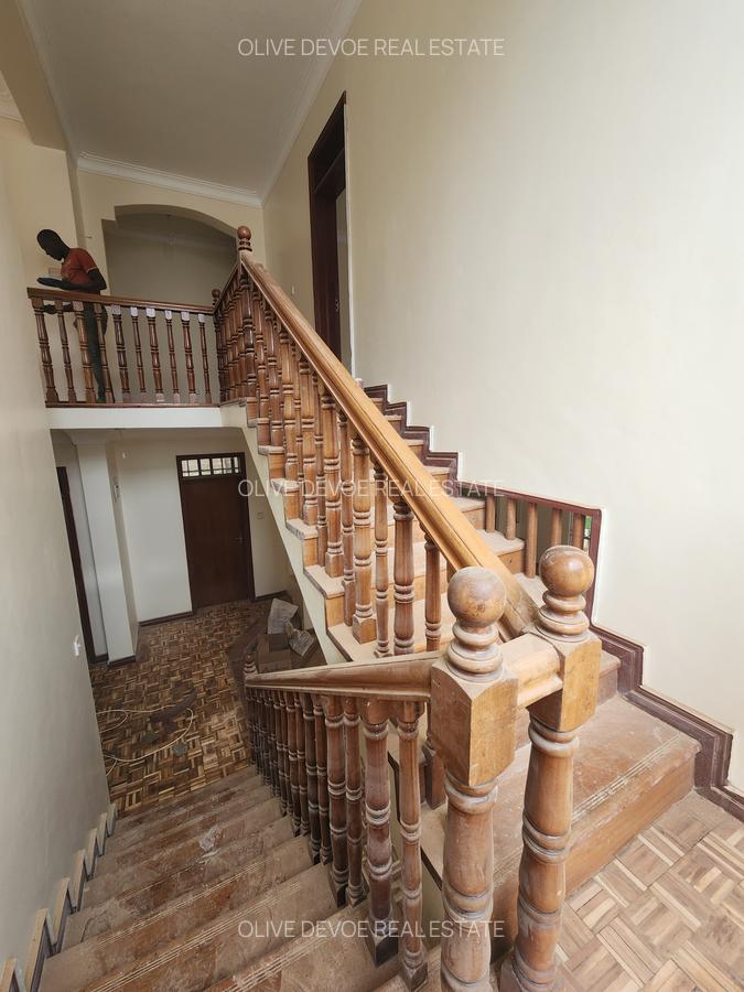 4 Bed Townhouse with En Suite in Kileleshwa - 12
