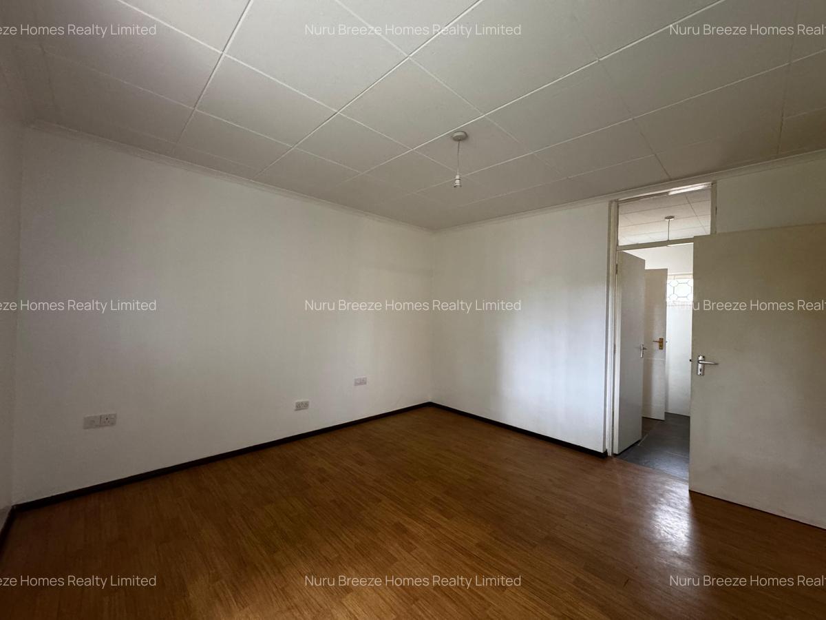 4 Bed House with En Suite in Kyuna - 13