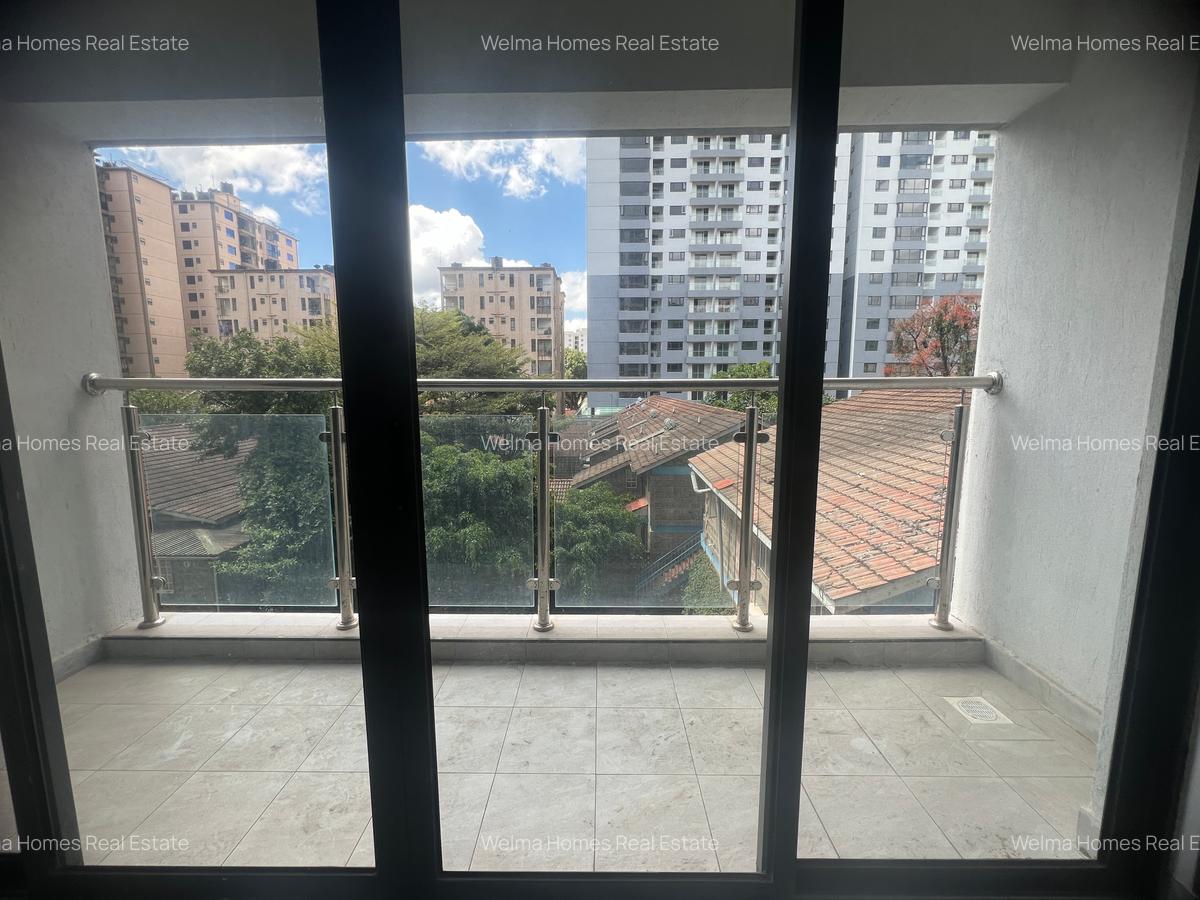 3 Bed Apartment with En Suite in Lavington - 6