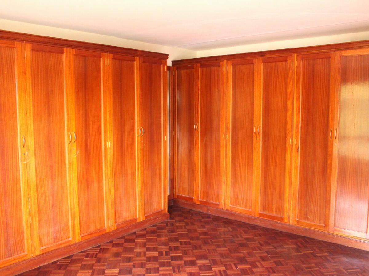 3 Bed Apartment with En Suite in Westlands Area - 8