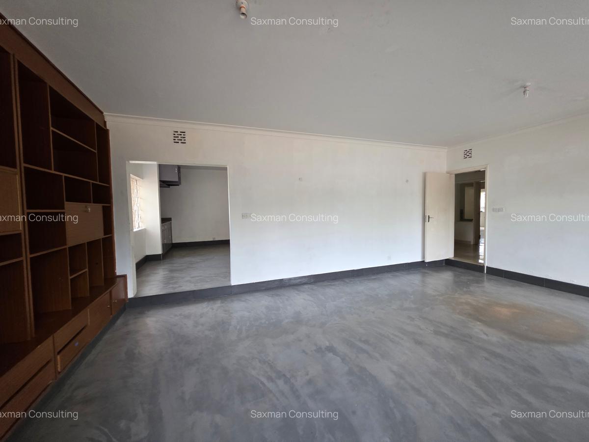 6 Bed House with Staff Quarters in Lake View - 14
