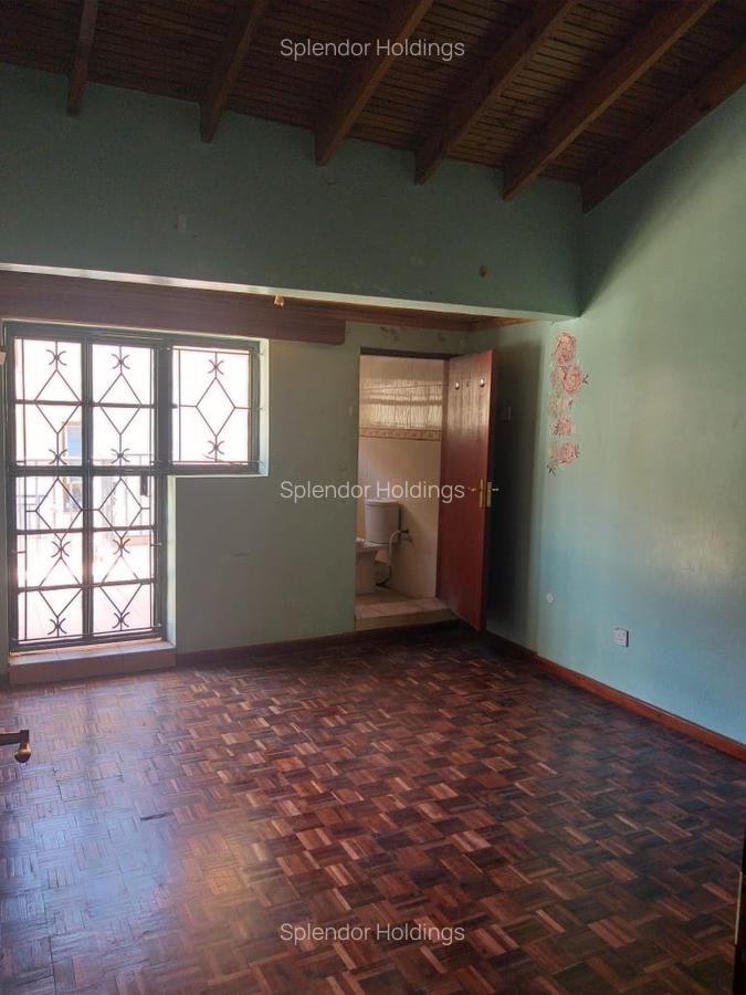 4 Bed Townhouse with En Suite in Lavington - 3