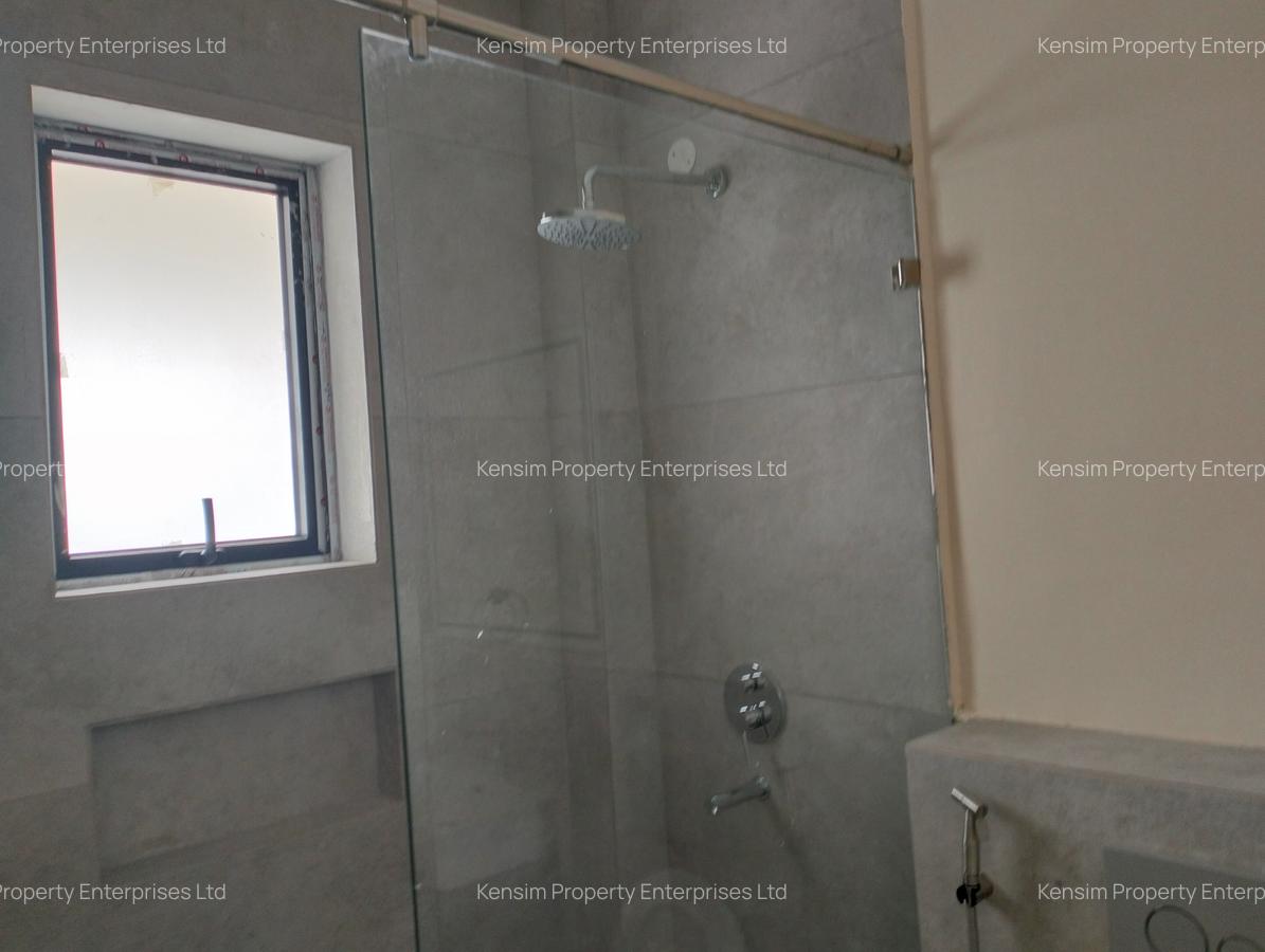 3 Bed Apartment with En Suite in Spring Valley - 16
