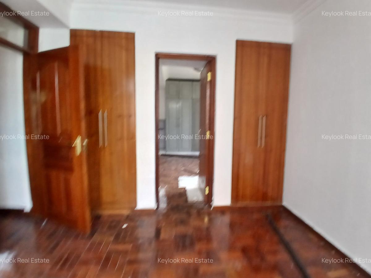 5 Bed Townhouse with En Suite at Mbaazi Avenue - 12