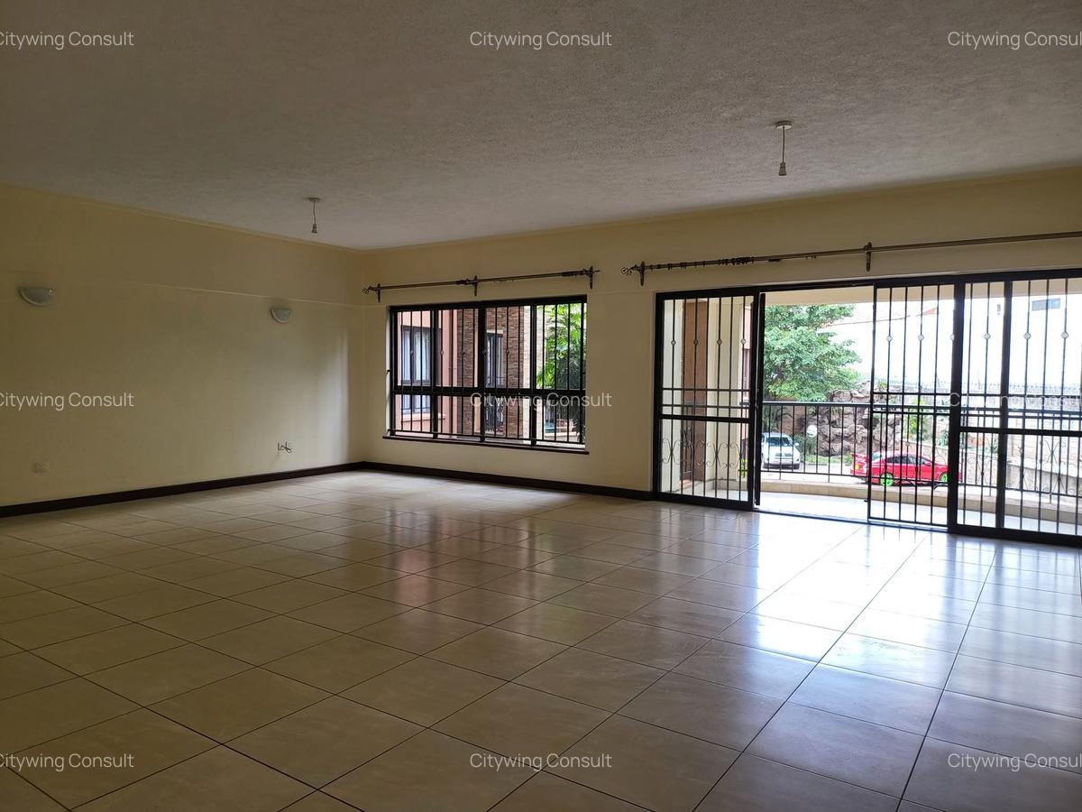 4 Bed Apartment with En Suite at Brookside Garden - 3