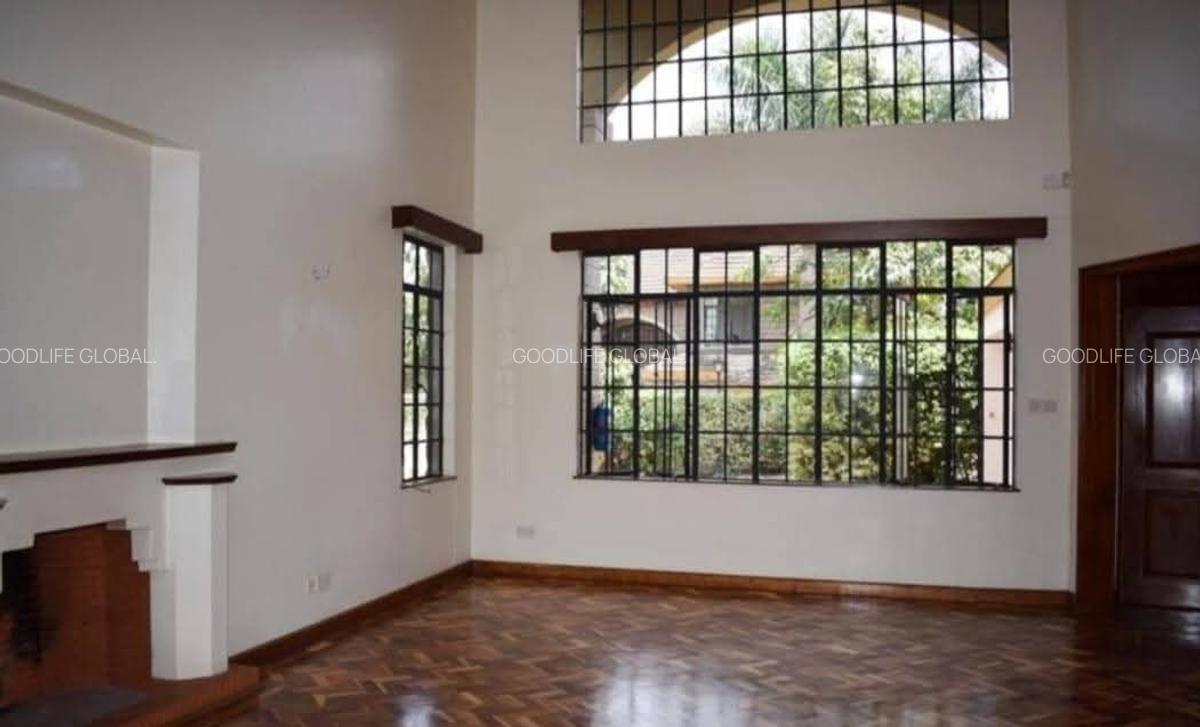 4 Bed Townhouse with En Suite at Spring Valley - 9