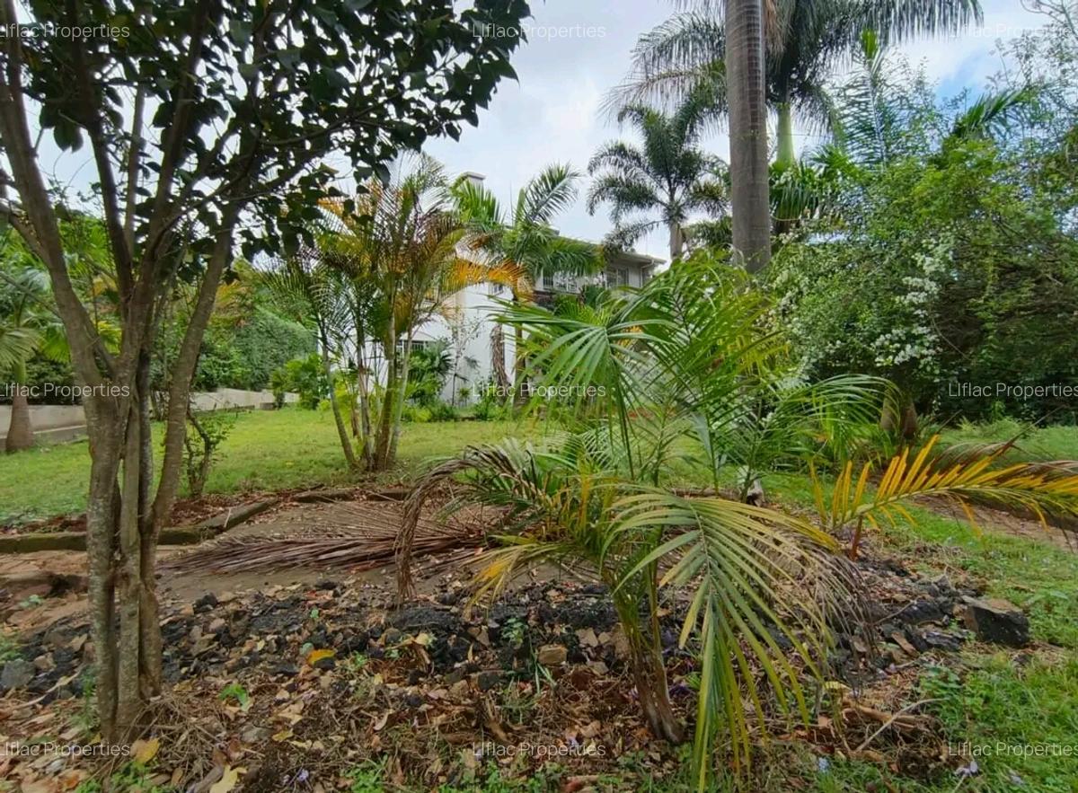 4 Bed House with En Suite in Runda - 2