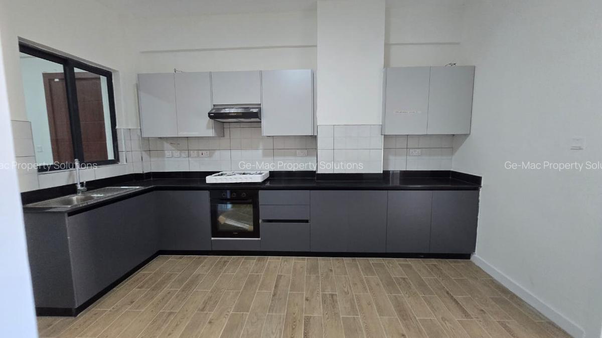 1 Bed Apartment with En Suite in Lavington - 9