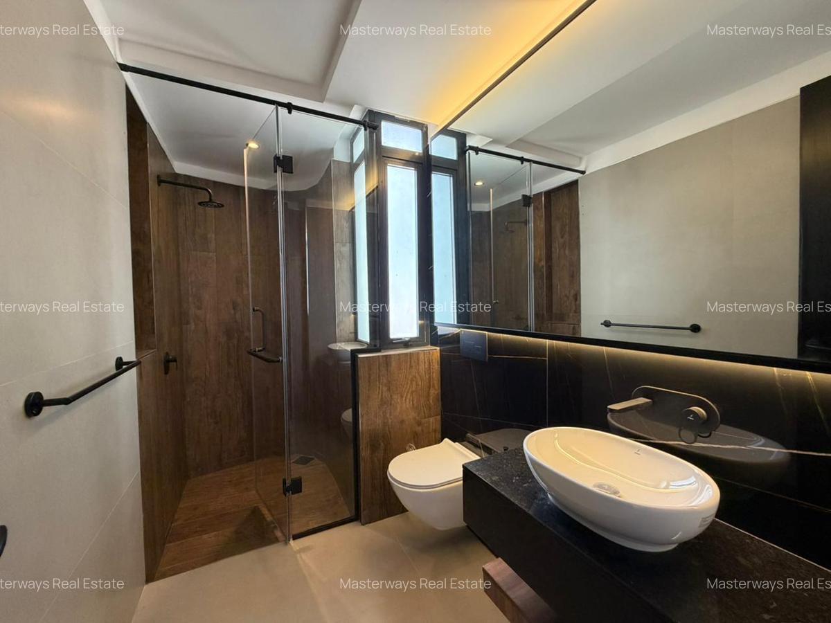 5 Bed Apartment with En Suite at Peponi Road - 14