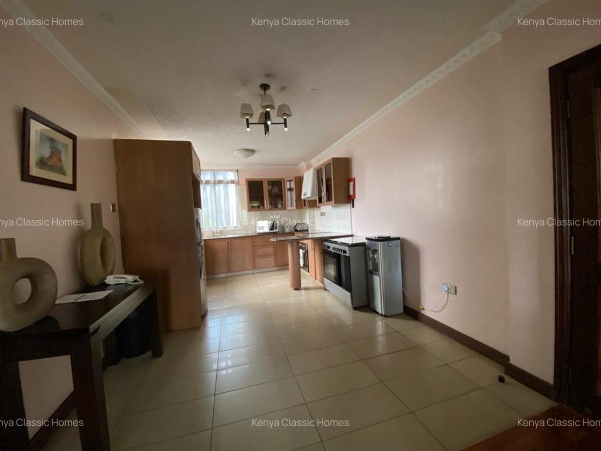 2 Bed Apartment with En Suite at State House - 5