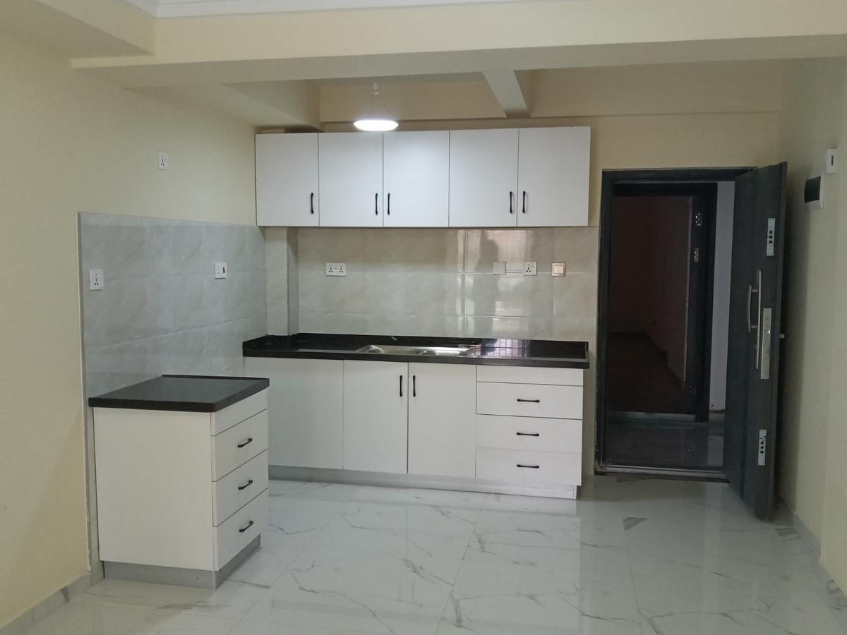 2 Bed Apartment with En Suite at Kindaruma Road - 4