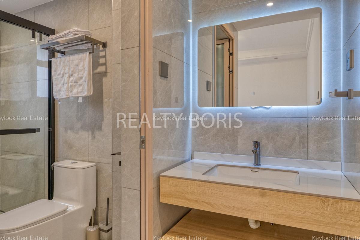 Serviced 2 Bed Apartment with En Suite at Riverside Drive - 13