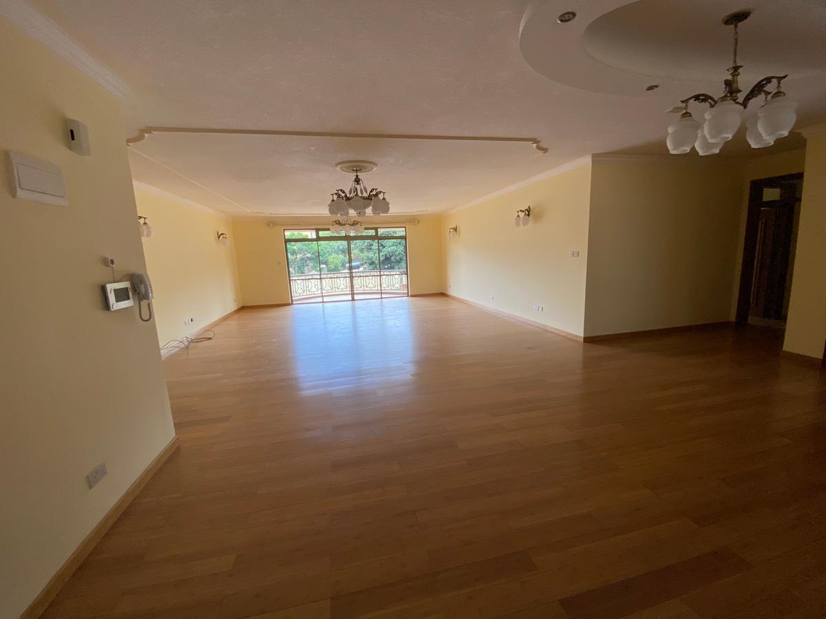 3 Bed Apartment with En Suite in Parklands - 5