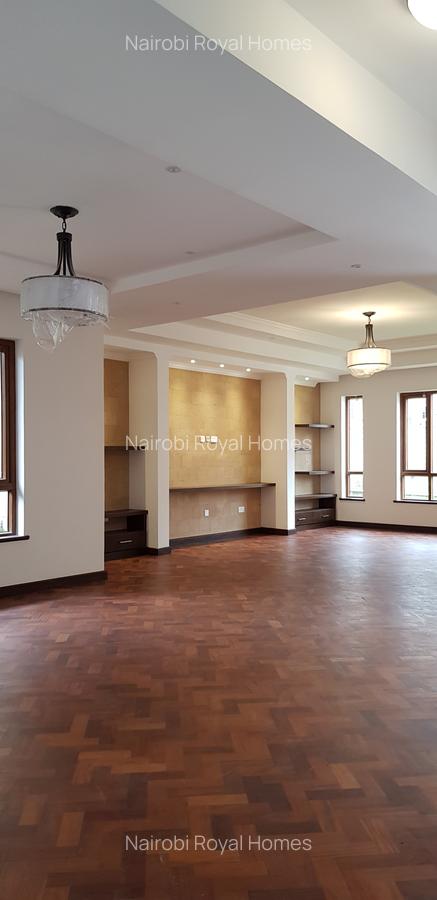 5 Bed Townhouse with En Suite at Lifestyle Townhouse - 16