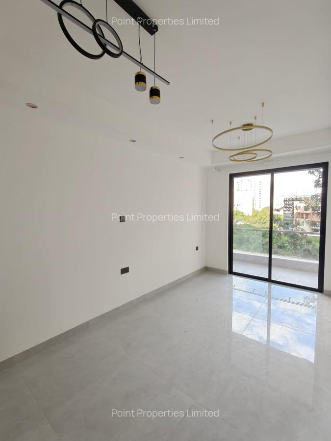 1 Bed Apartment with Swimming Pool in Kilimani - 2