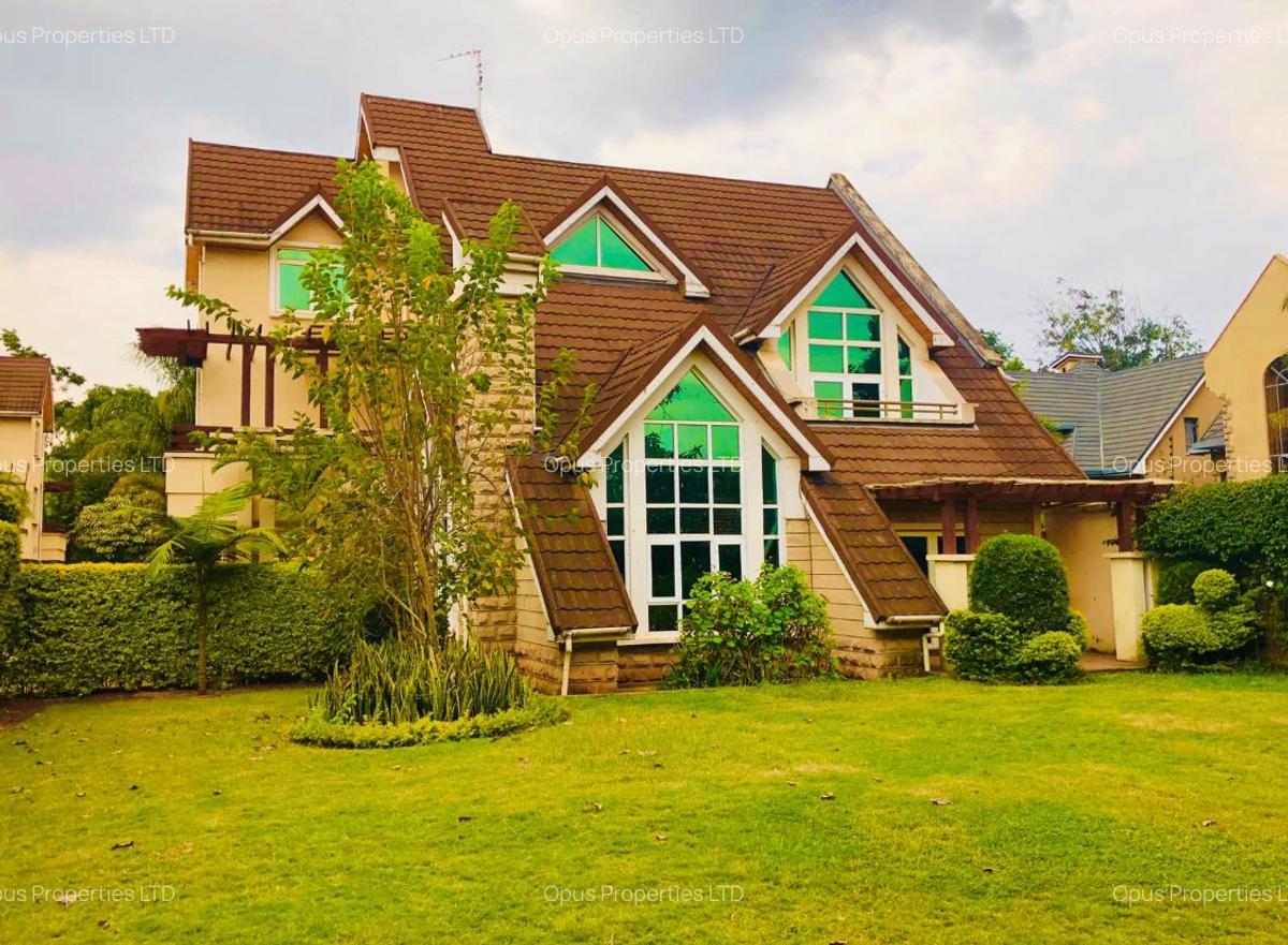 5 Bed Villa with En Suite in Lavington - 1