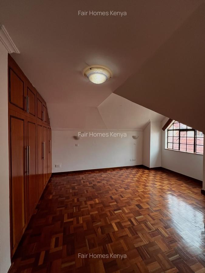 5 Bed Townhouse with En Suite at Kaputei Gardens - 10