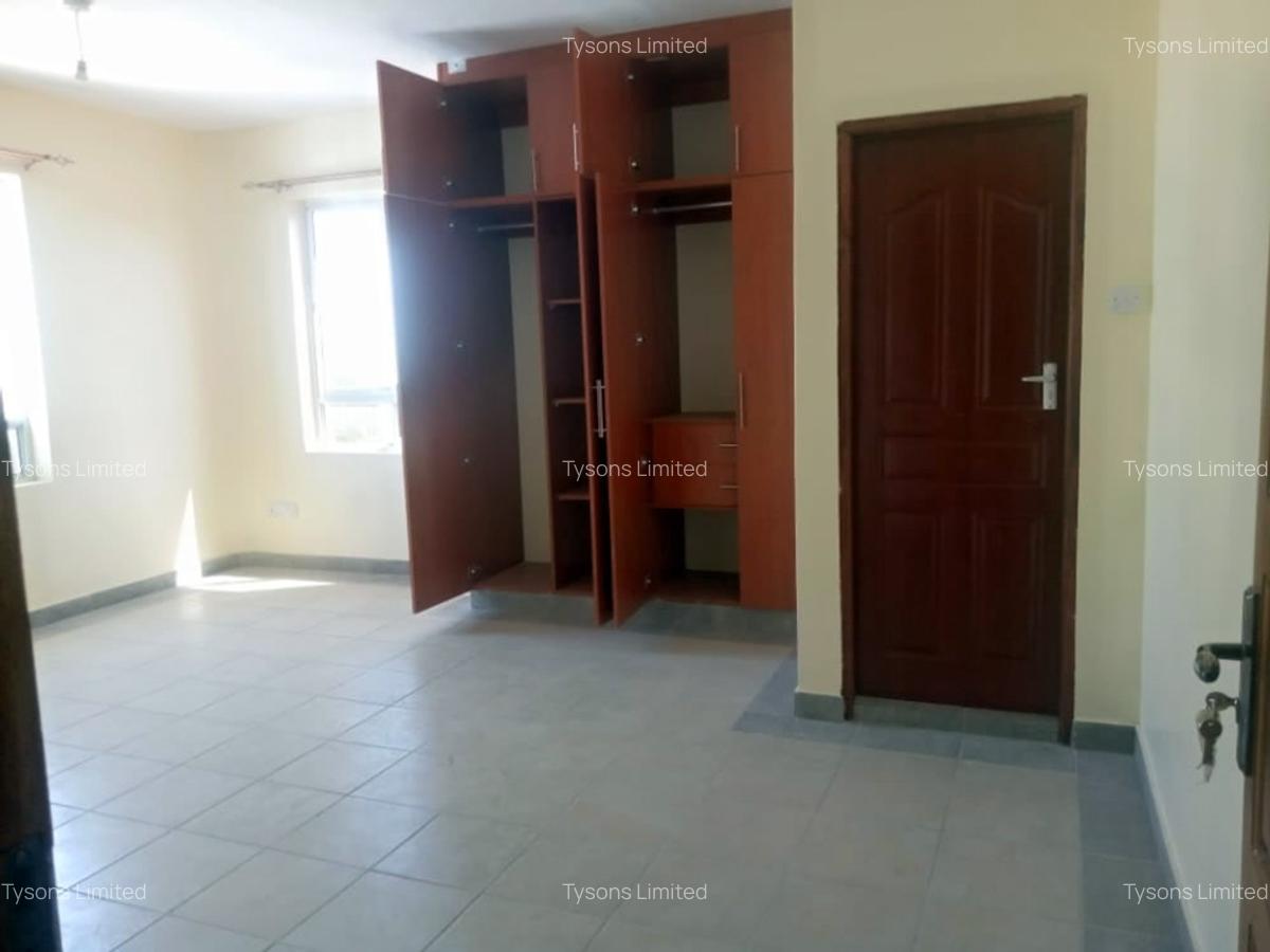 4 Bed House with En Suite in Kizingo - 3