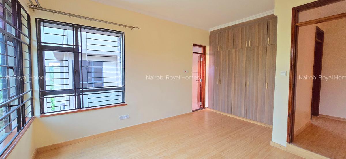 5 Bed Townhouse with En Suite at Off James Gichuru - 12