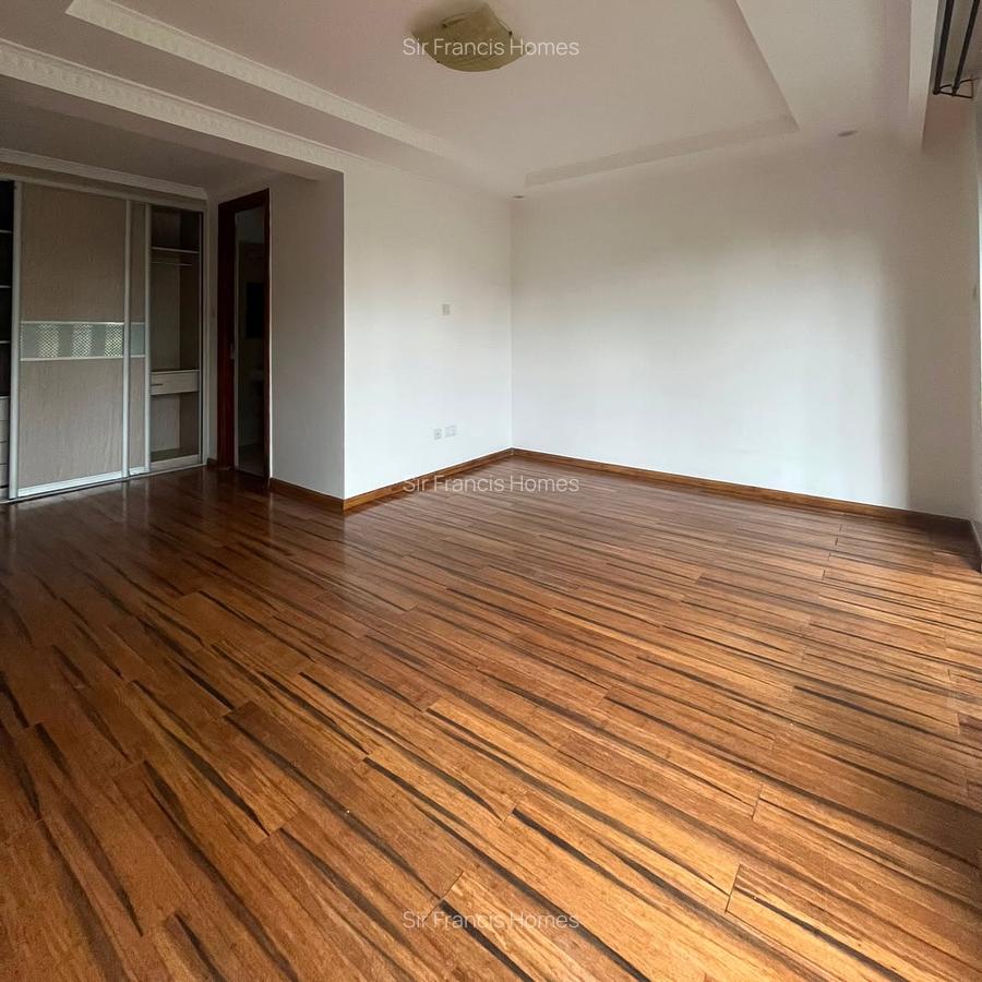Serviced 3 Bed Apartment with En Suite in Riverside - 9