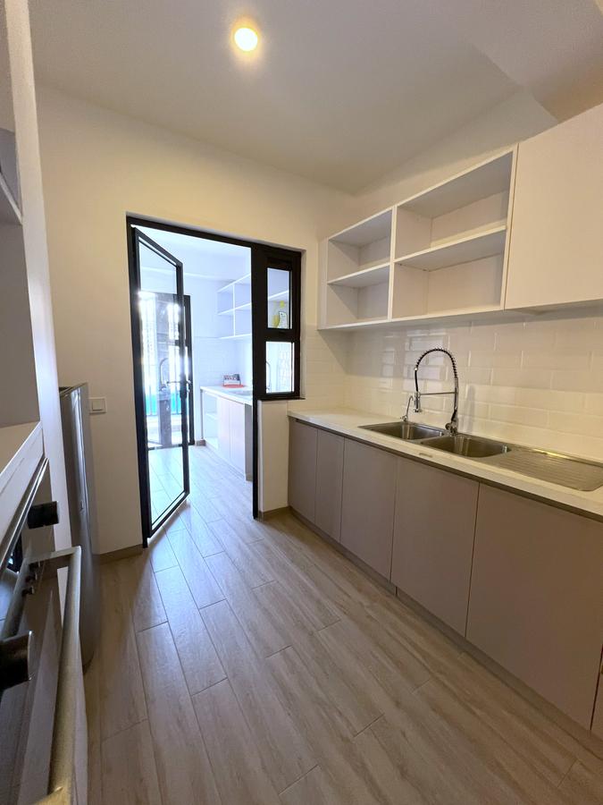 3 Bed Apartment with En Suite in Lavington - 7