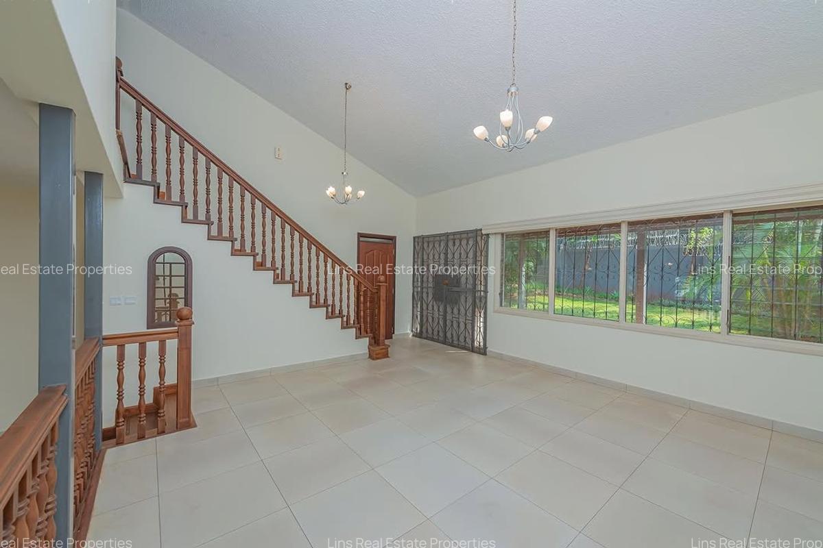 4 Bed Townhouse with En Suite in Muthaiga - 7