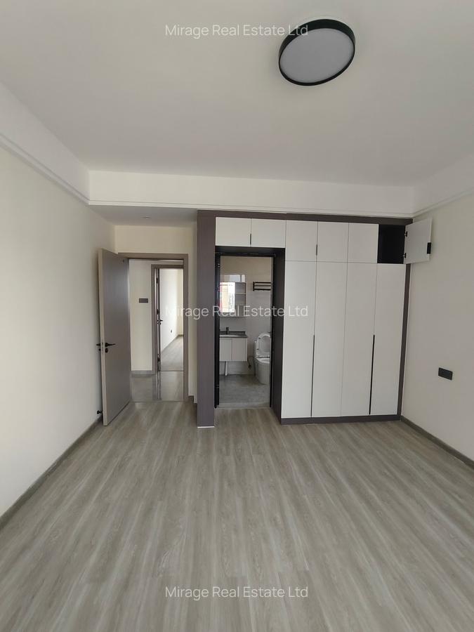 3 Bed Apartment with Swimming Pool in Kilimani - 12