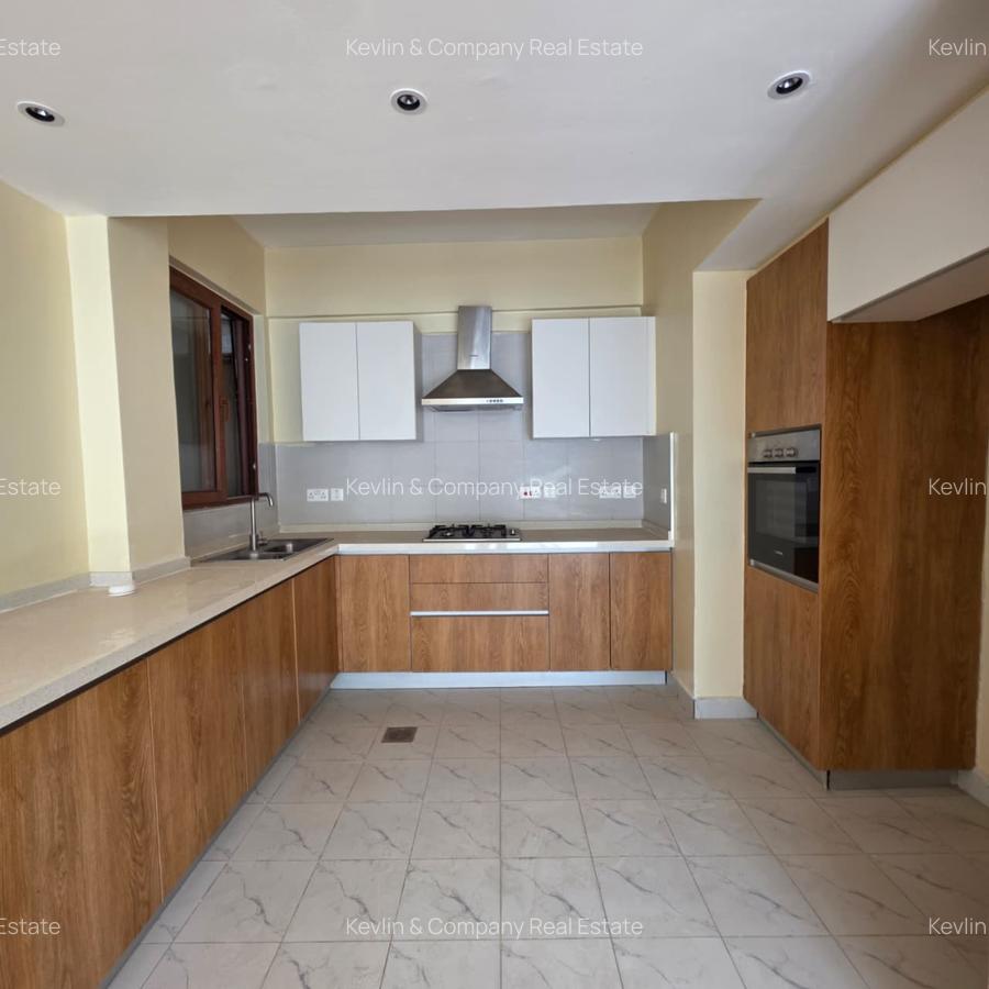 3 Bed Apartment with En Suite in Kileleshwa - 4