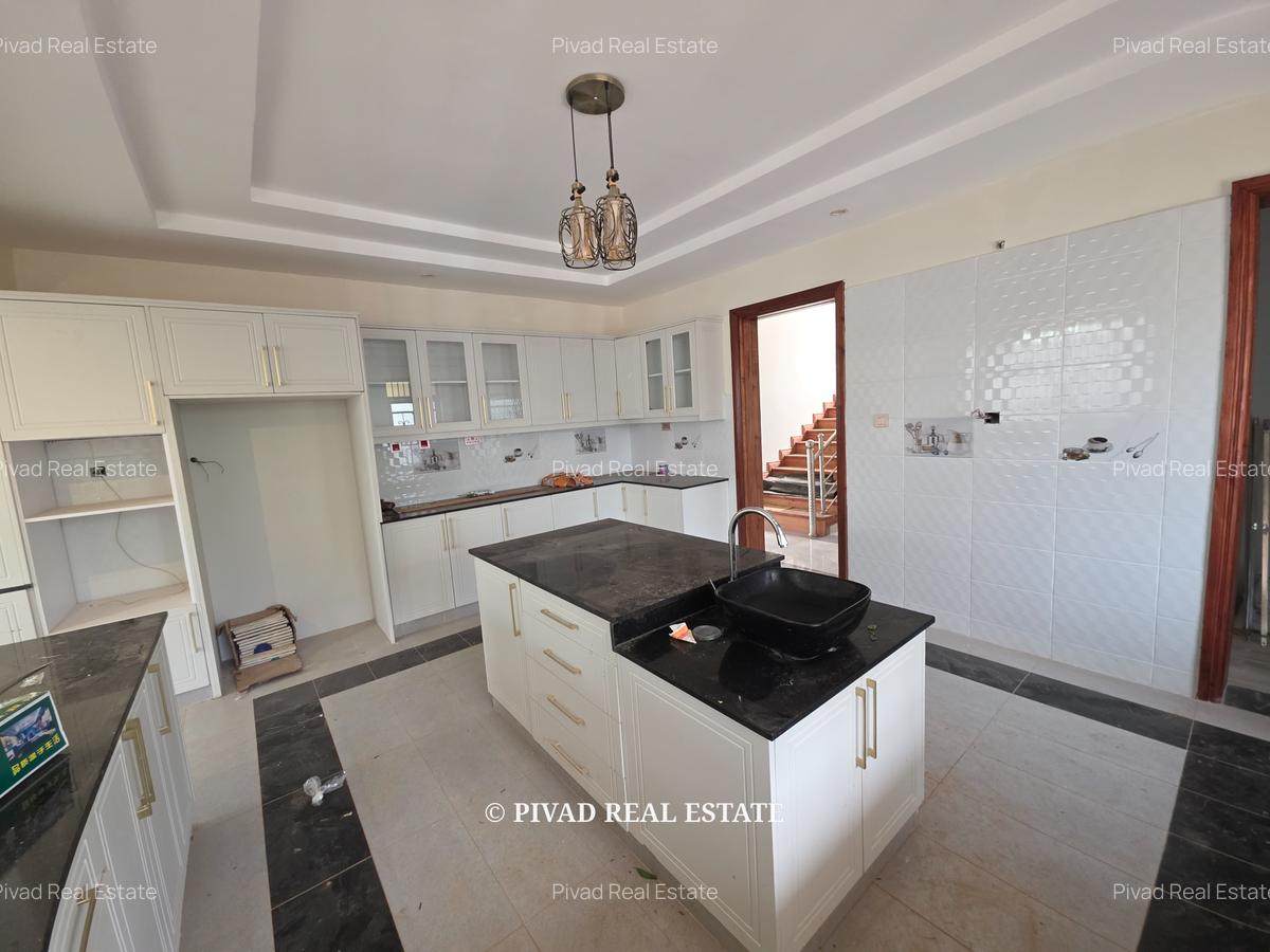 6 Bed House with Staff Quarters in Kiambu Road - 3