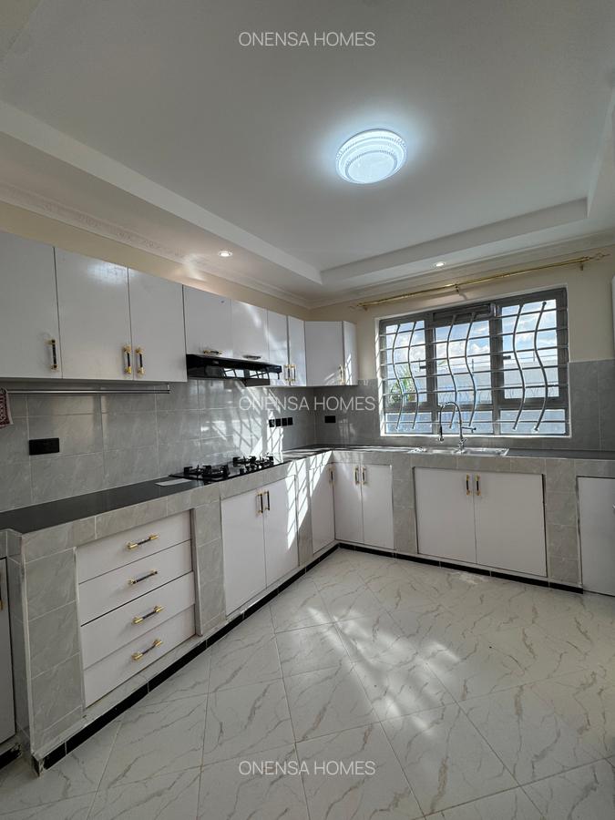 4 Bed House with En Suite in Eastern ByPass - 7
