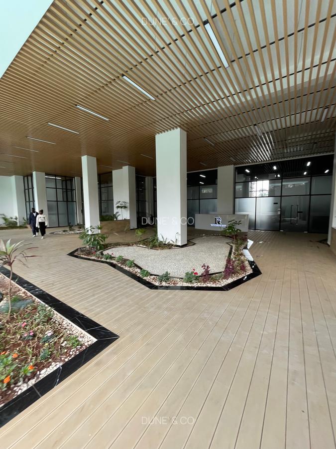 3 Bed Apartment with En Suite in Riverside - 19