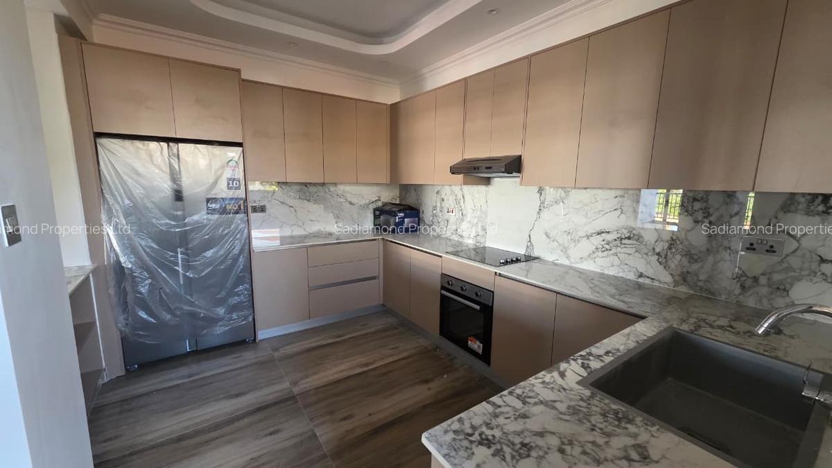 2 Bed Apartment with En Suite in General Mathenge - 1