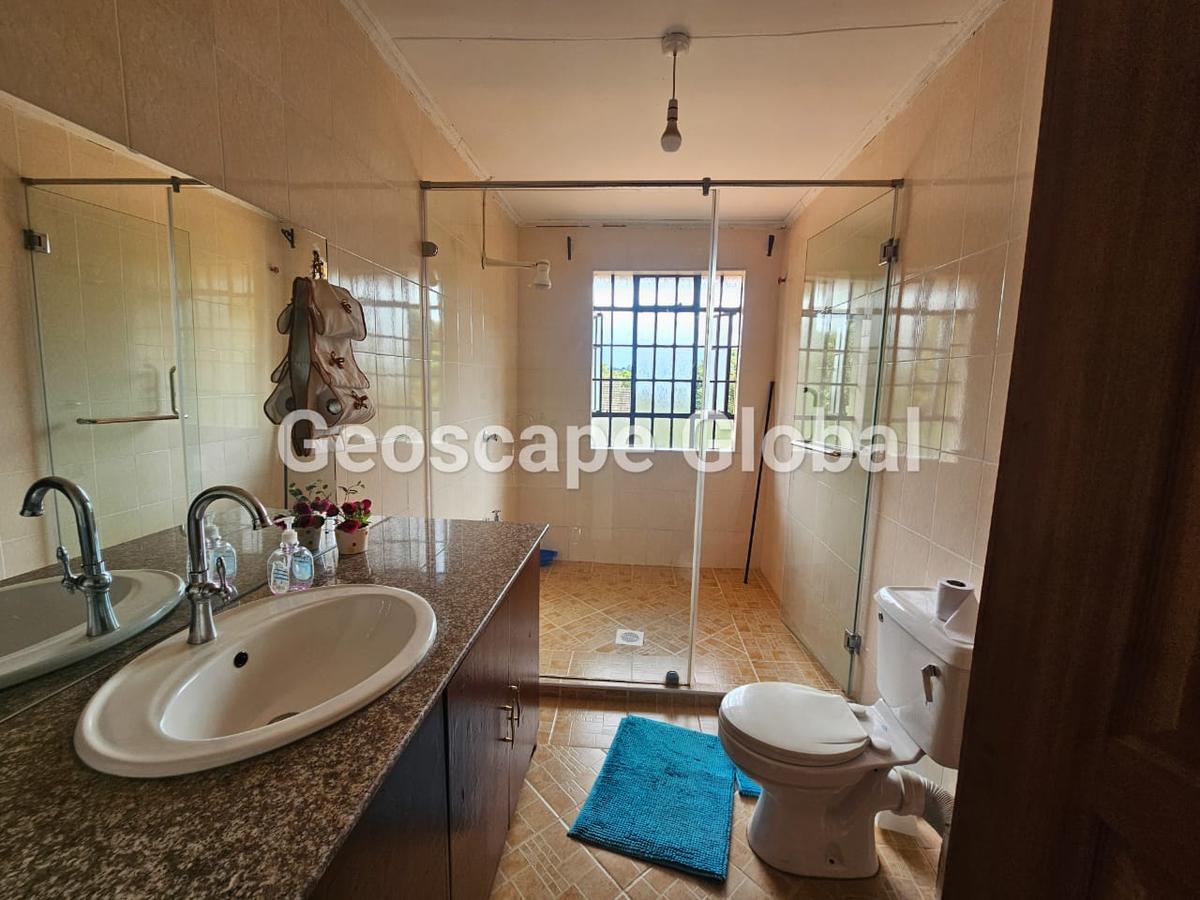 5 Bed House with En Suite in Kitisuru - 14