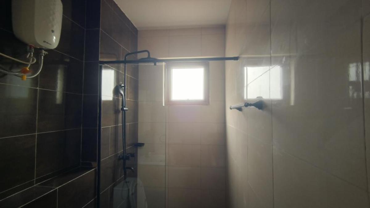 3 Bed Apartment with En Suite at Westlands. - 7