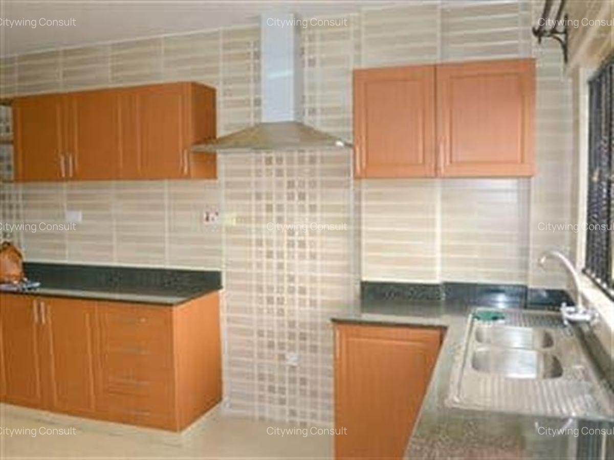 3 Bed Apartment with En Suite at Gitanga Road - 9