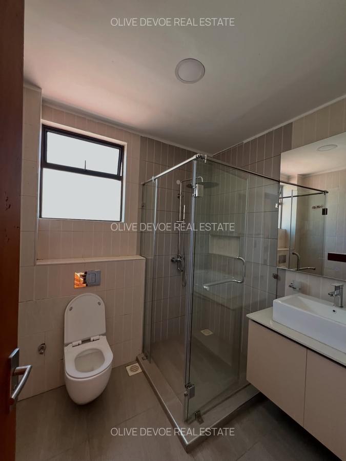 5 Bed Townhouse with En Suite in Kileleshwa - 4