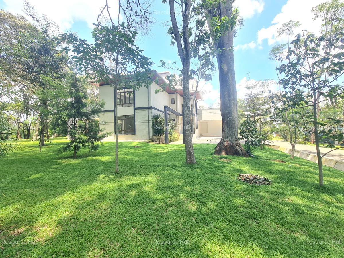 5 Bed Townhouse with En Suite at Karen - 2