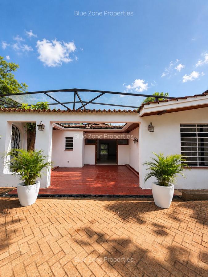 4 Bed Villa with En Suite at Muthaiga - 1