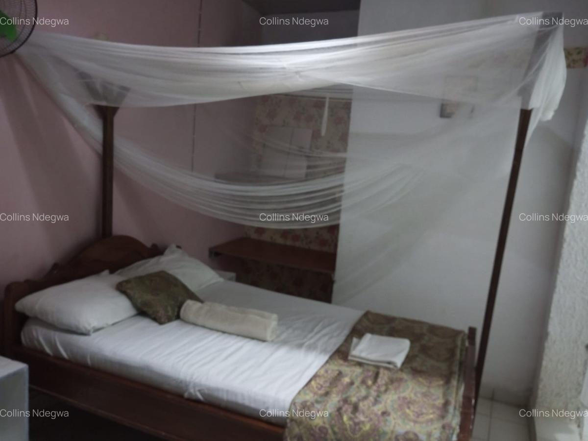 4 Bed Villa with En Suite at Tiwi Beach Road - 7