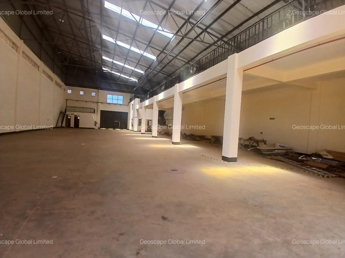 10,538 ft² Warehouse with Parking in Ruiru - 4