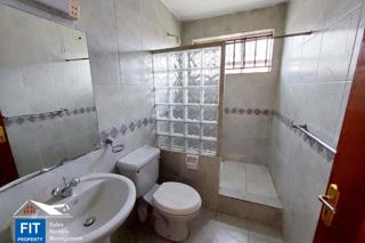 5 Bed Townhouse with En Suite at Lavington Green - 10