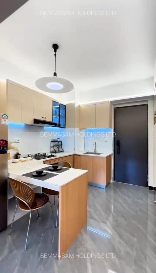 3 Bed Apartment with En Suite at Wood Avenue - 4