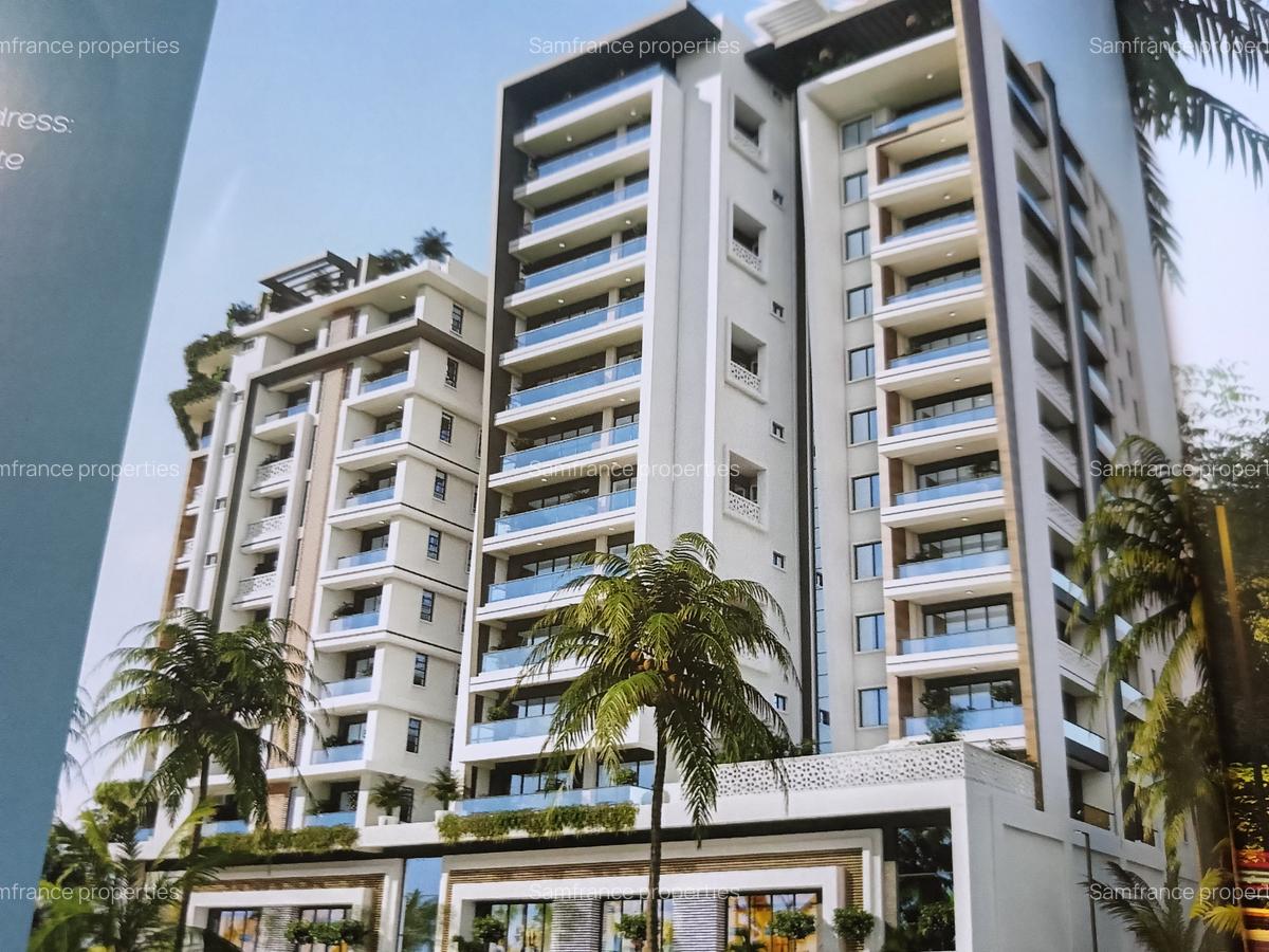 Serviced 3 Bed Apartment with En Suite at Links Road - 1