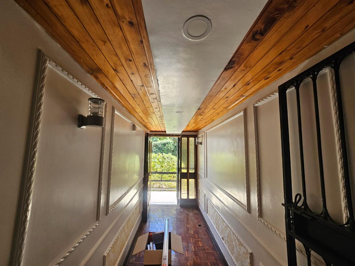 4 Bed House with En Suite in Runda - 12