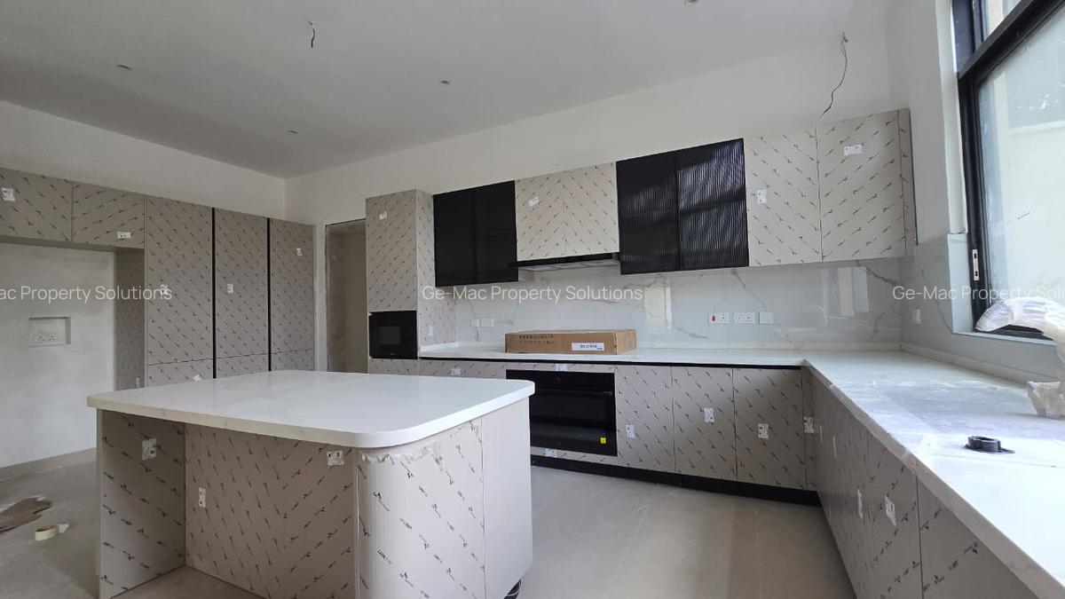 6 Bed House with Staff Quarters in Lavington - 5