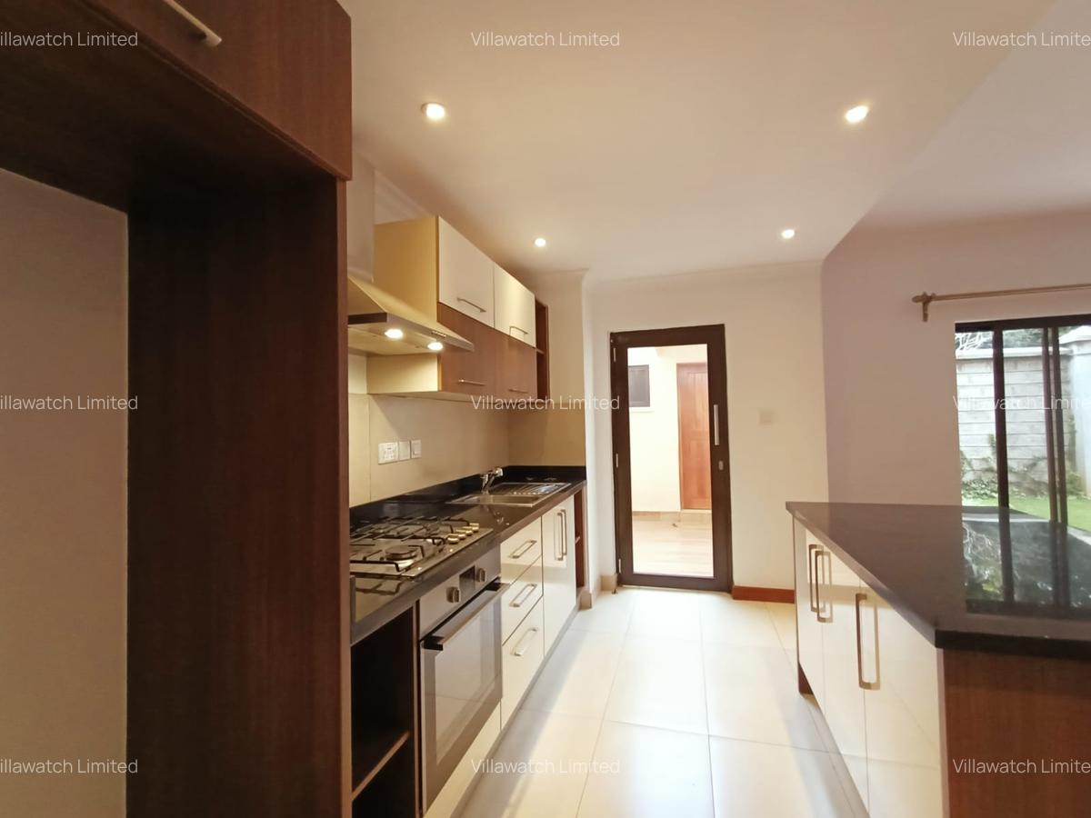 5 Bed Townhouse with En Suite in Kileleshwa - 3