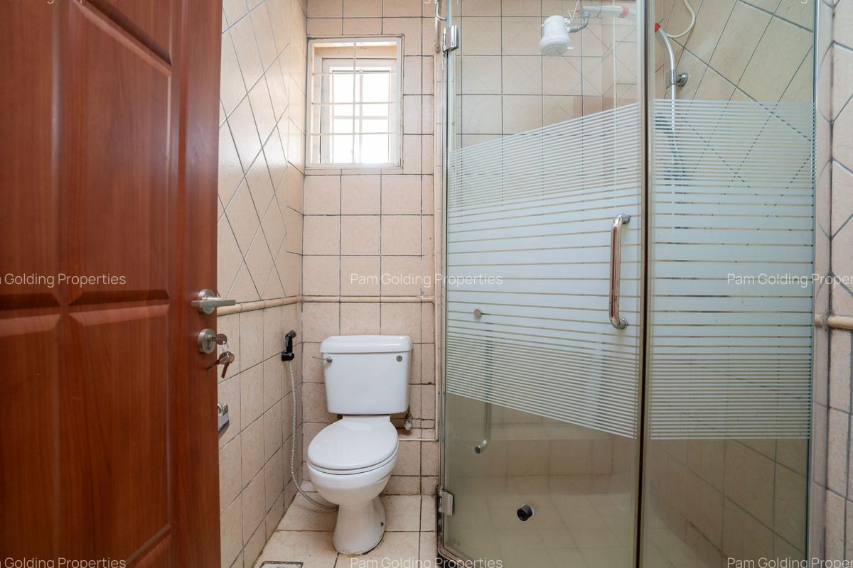 2 Bed Apartment with En Suite in Parklands - 15