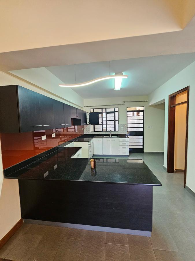 3 Bed Apartment with En Suite at Kilimani - 14