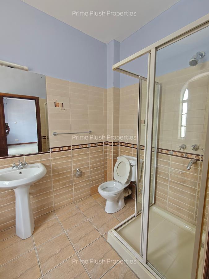 Commercial Property with Service Charge Included in Kilimani - 11