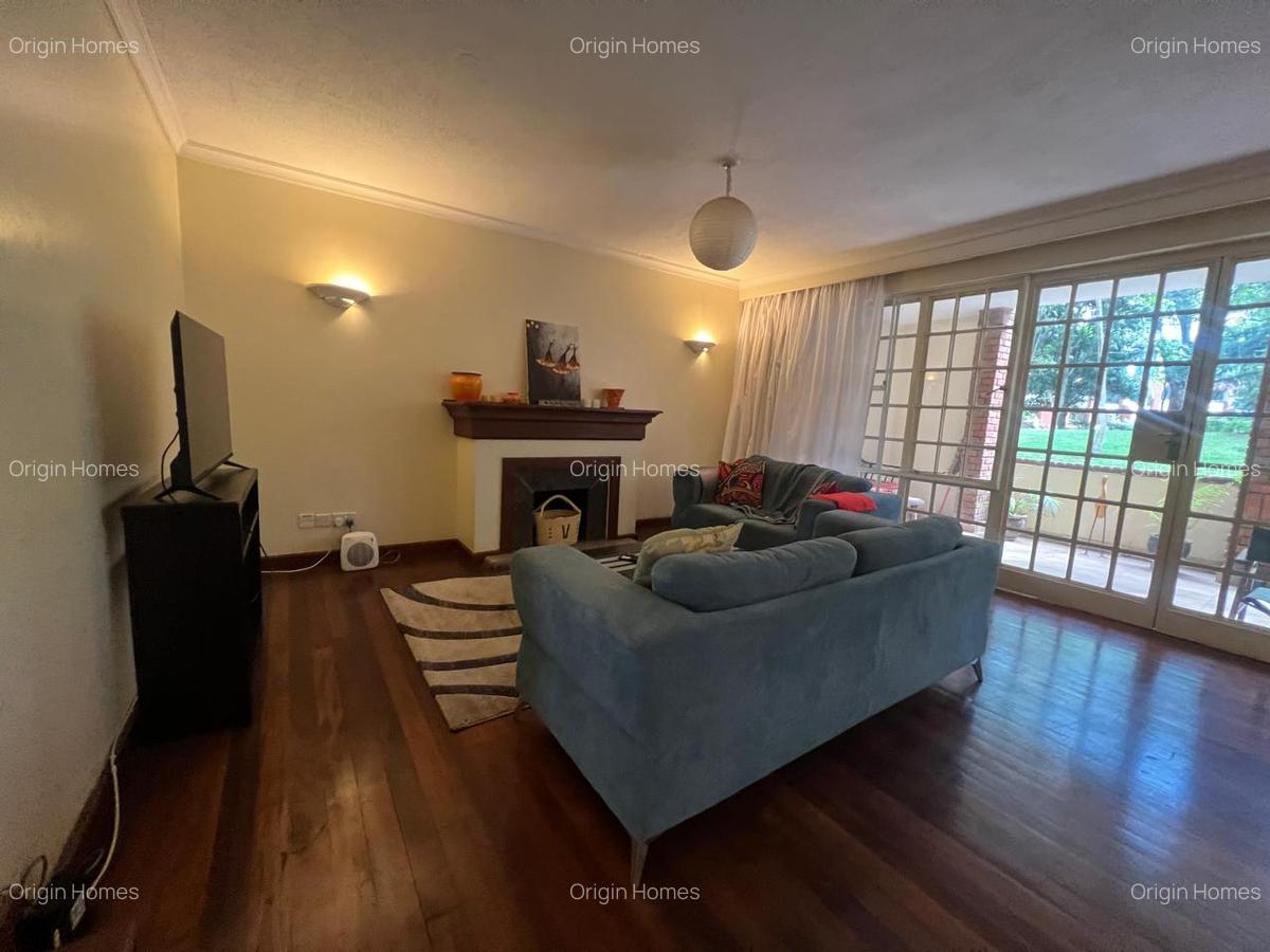 3 Bed Apartment with En Suite at Riverside Drive - 6